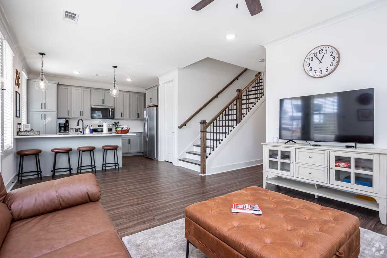 652 Haley Ln #1401 - Photo 3 of 45