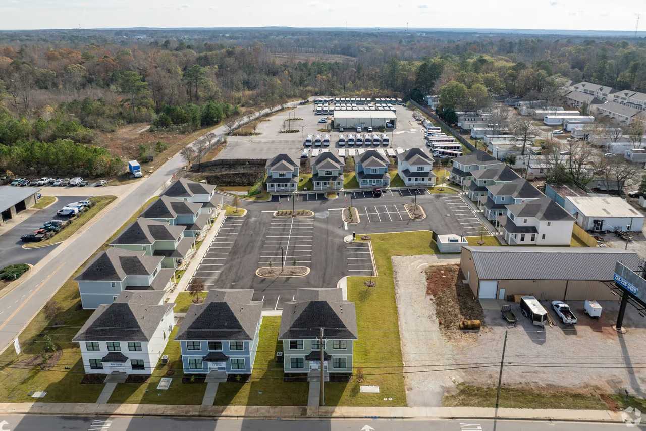 652 Haley Ln #1401 - Photo 7 of 45