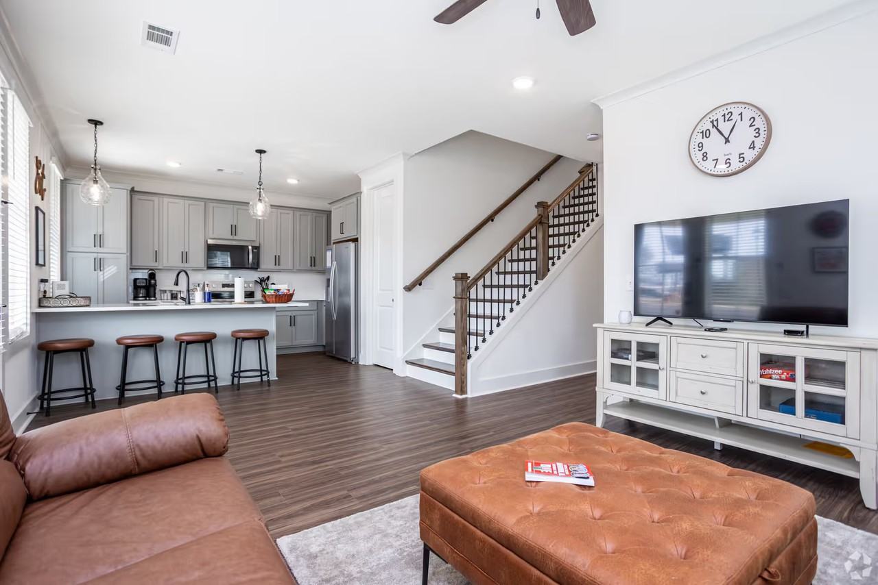 652 Haley Ln #1501 - Photo 4 of 45