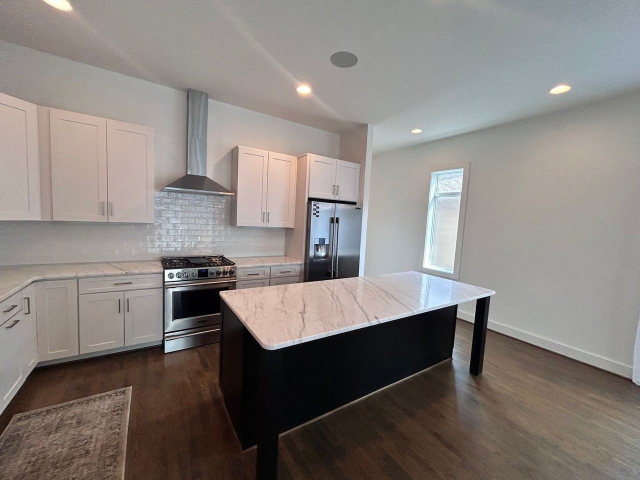 913B 14th Ave S - Photo 3 of 17