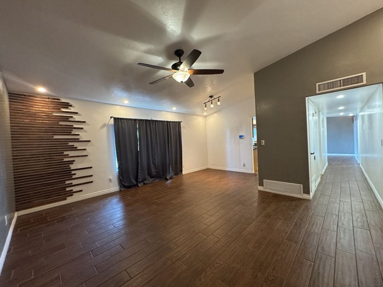 1016 Cottonwood Dr - Photo 4 of 26