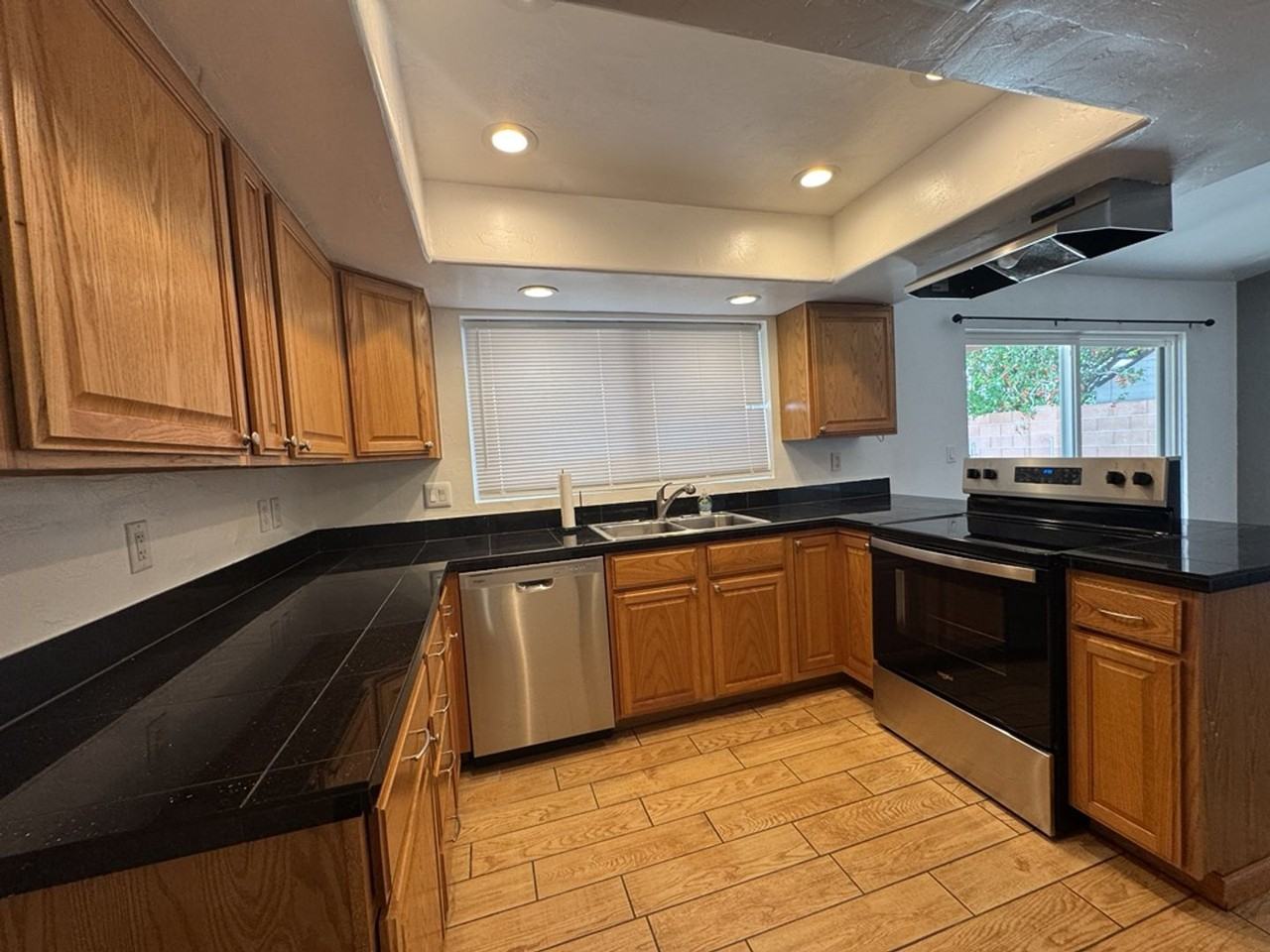 1016 Cottonwood Dr - Photo 6 of 26