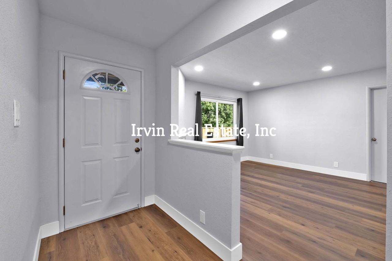 1896 2nd Ave - Photo 7 of 21