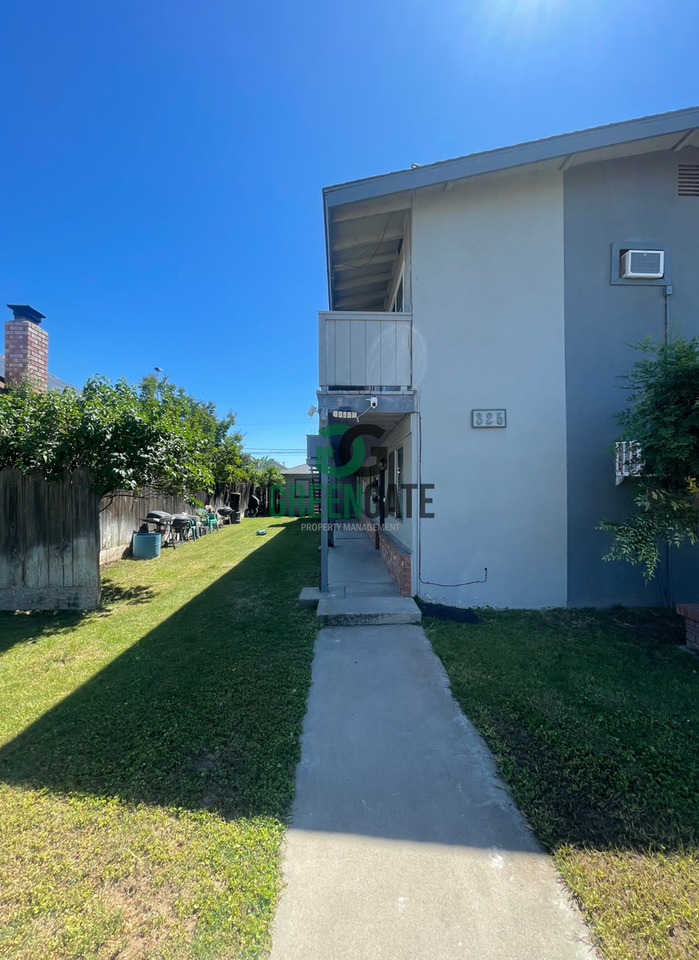 325 W H St - Photo 4 of 35