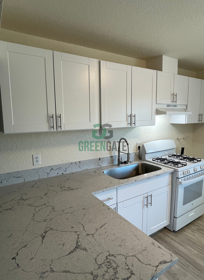 325 W H St - Photo 3 of 28