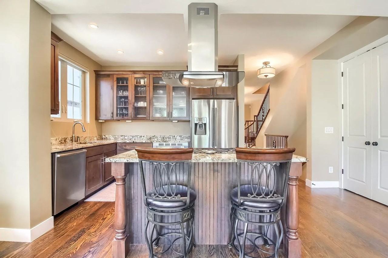 3216 W Hayward Pl - Photo 5 of 37