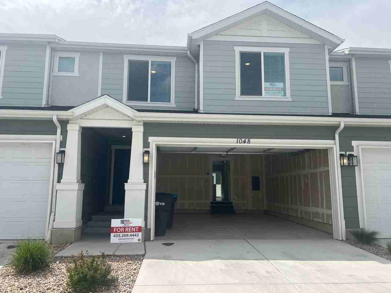 642 W 1870 S - Photo 2 of 25