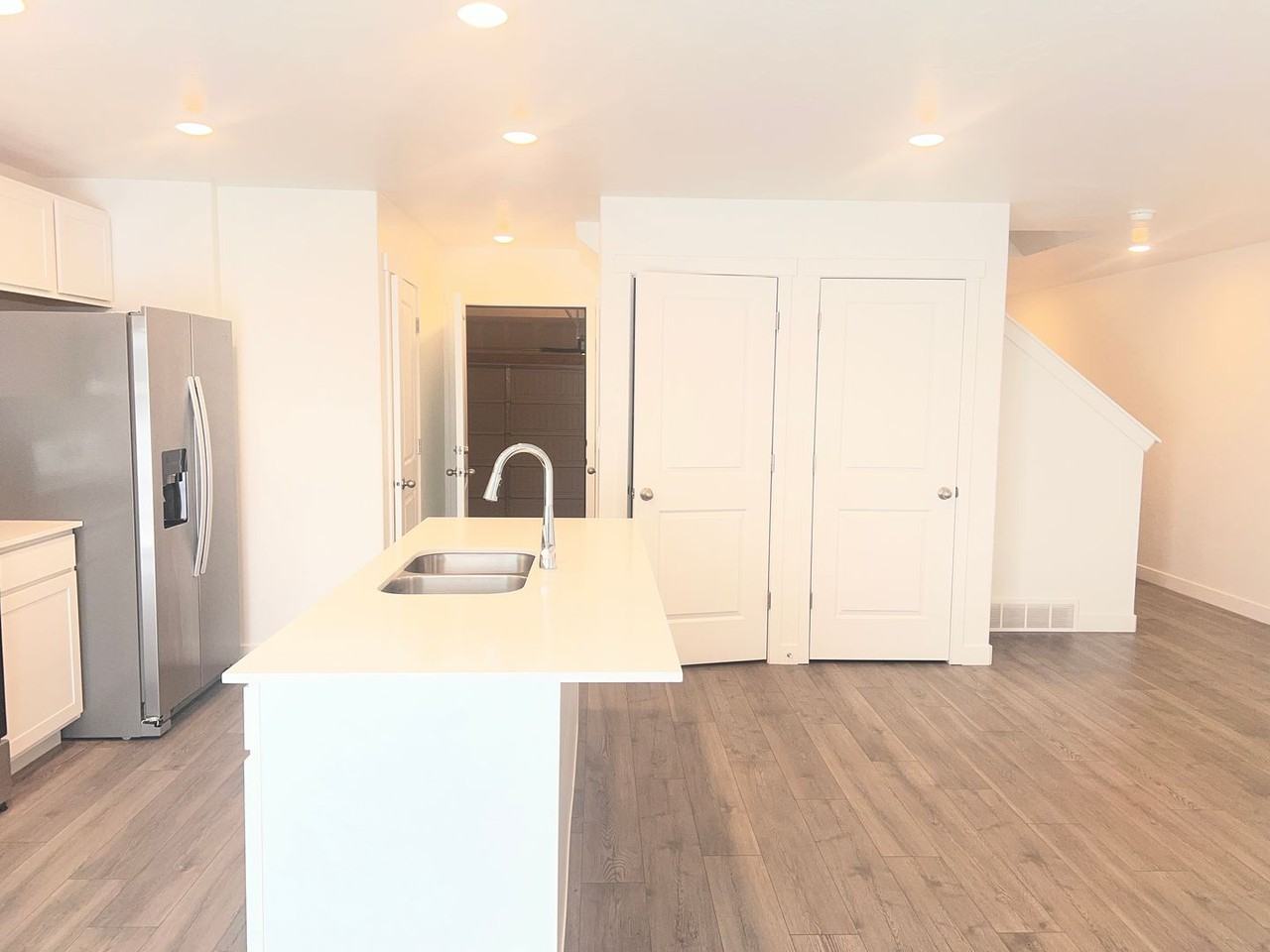 642 W 1870 S - Photo 5 of 25