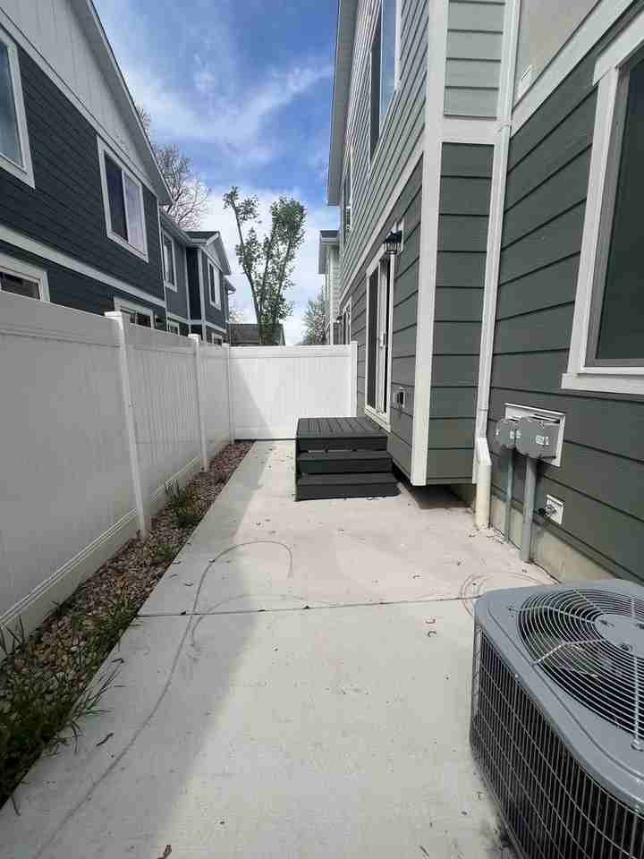 642 W 1870 S - Photo 7 of 25