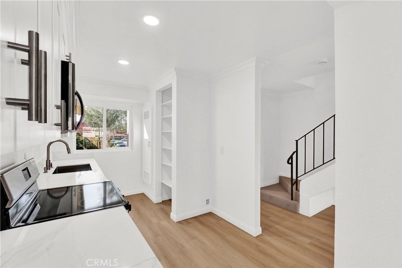 603 Beverly Pl - Photo 4 of 29