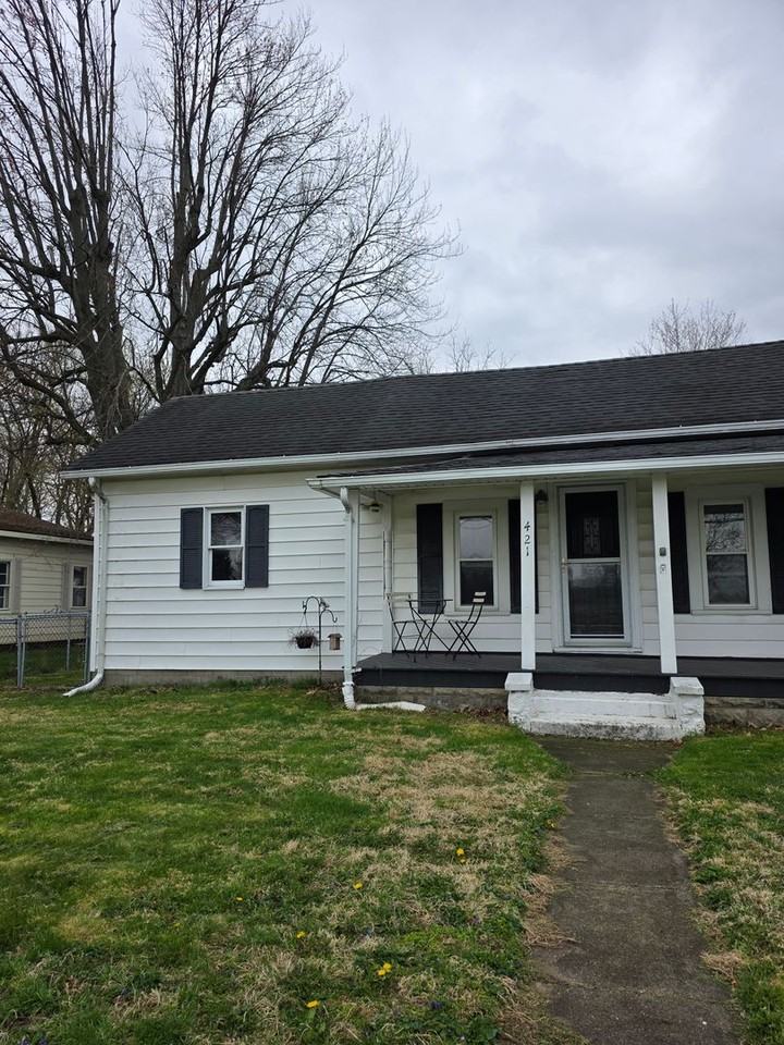 421 Conneaut Ave - Photo 2 of 32