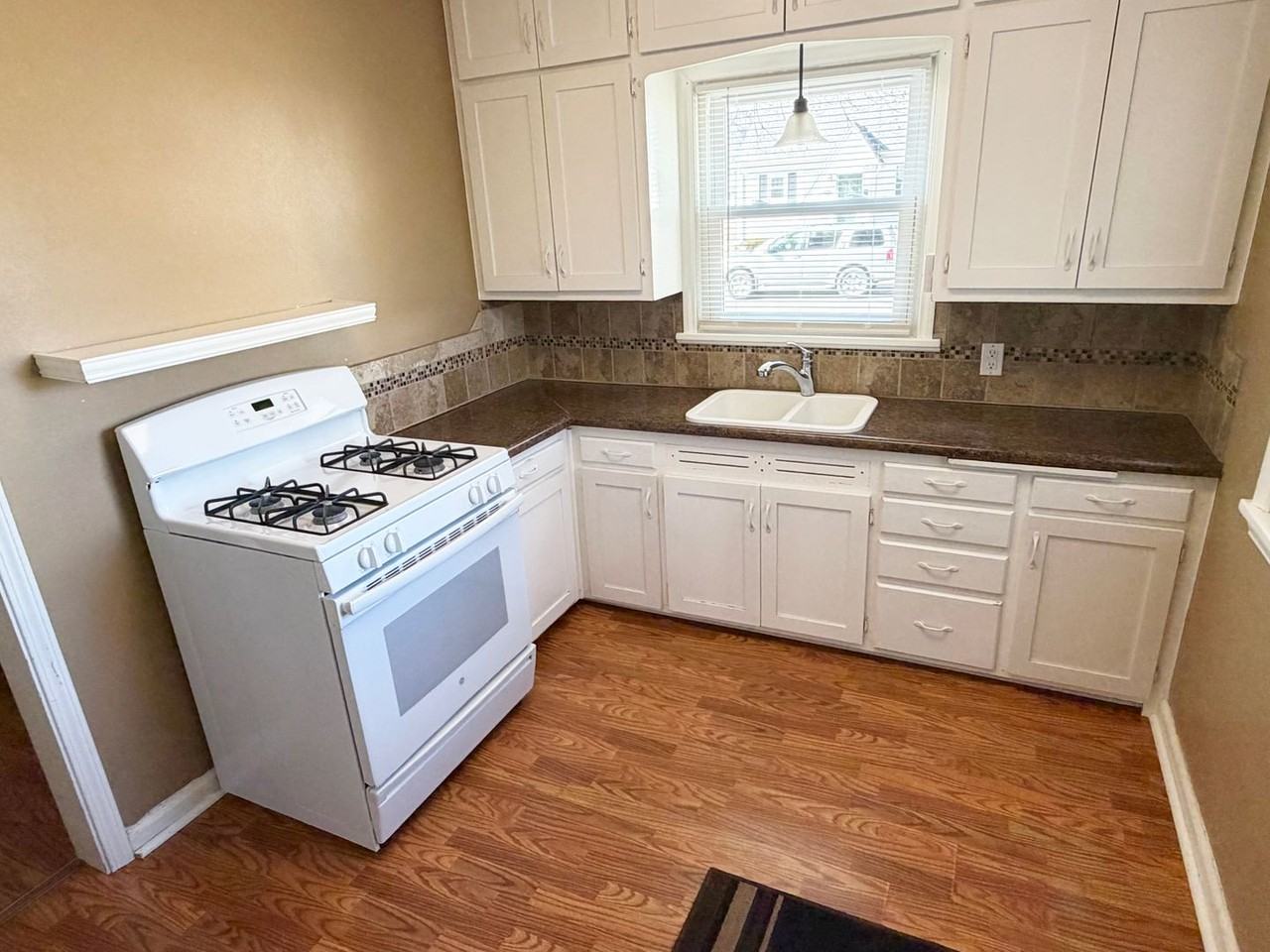 515 W Union Ave - Photo 2 of 24