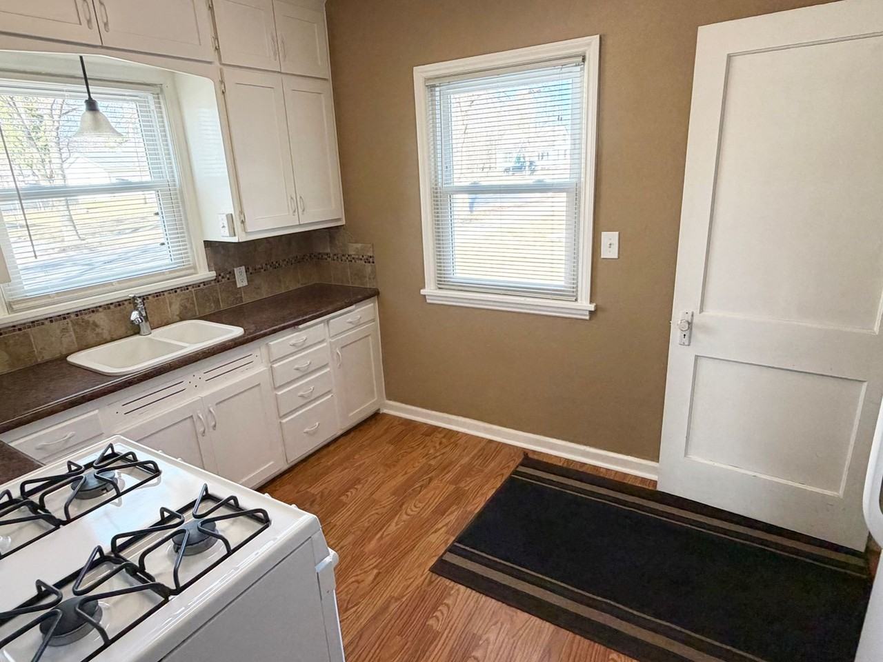 515 W Union Ave - Photo 4 of 24