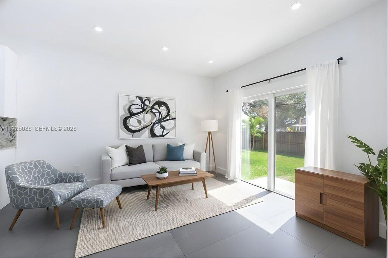 1866 Nw 91st St - Photo 4 of 11