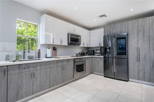 featured image of 18460 Ne 30th Ave