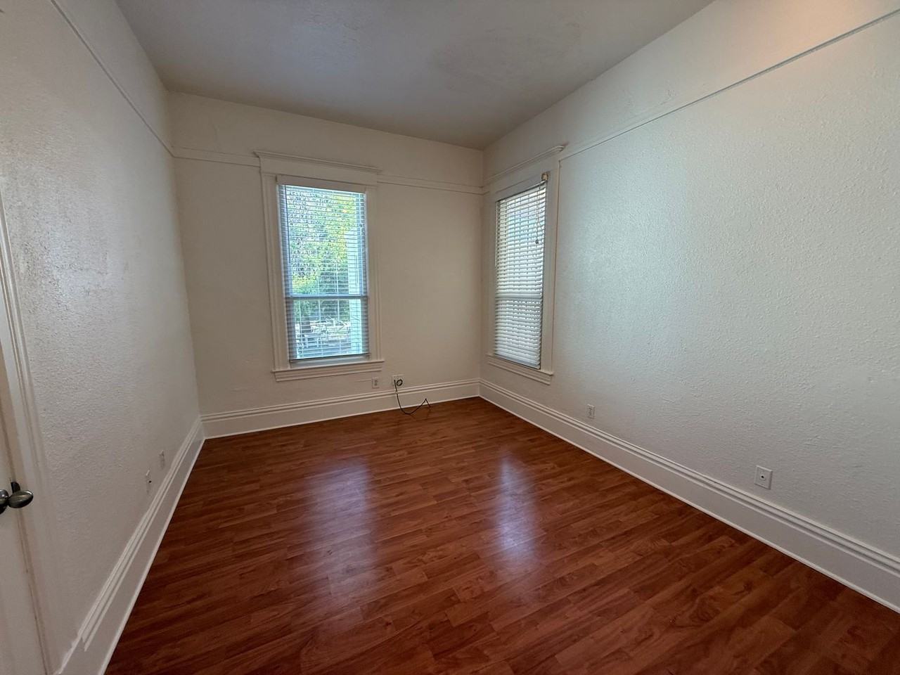 612 15th St - Photo 4 of 10