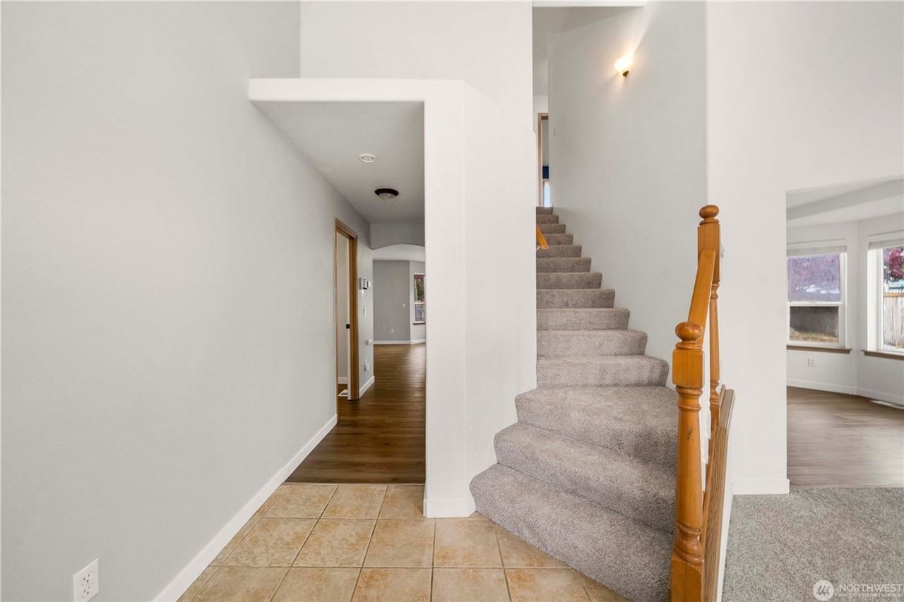 19605 84th Ave E - Photo 6 of 12