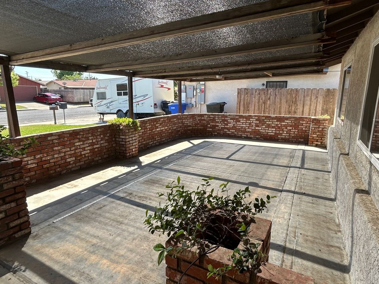 1758 Harding Ave - Photo 2 of 18