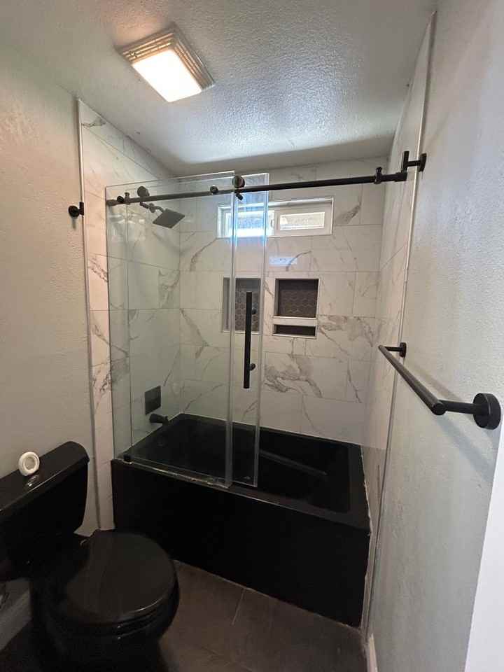 1758 Harding Ave - Photo 4 of 18