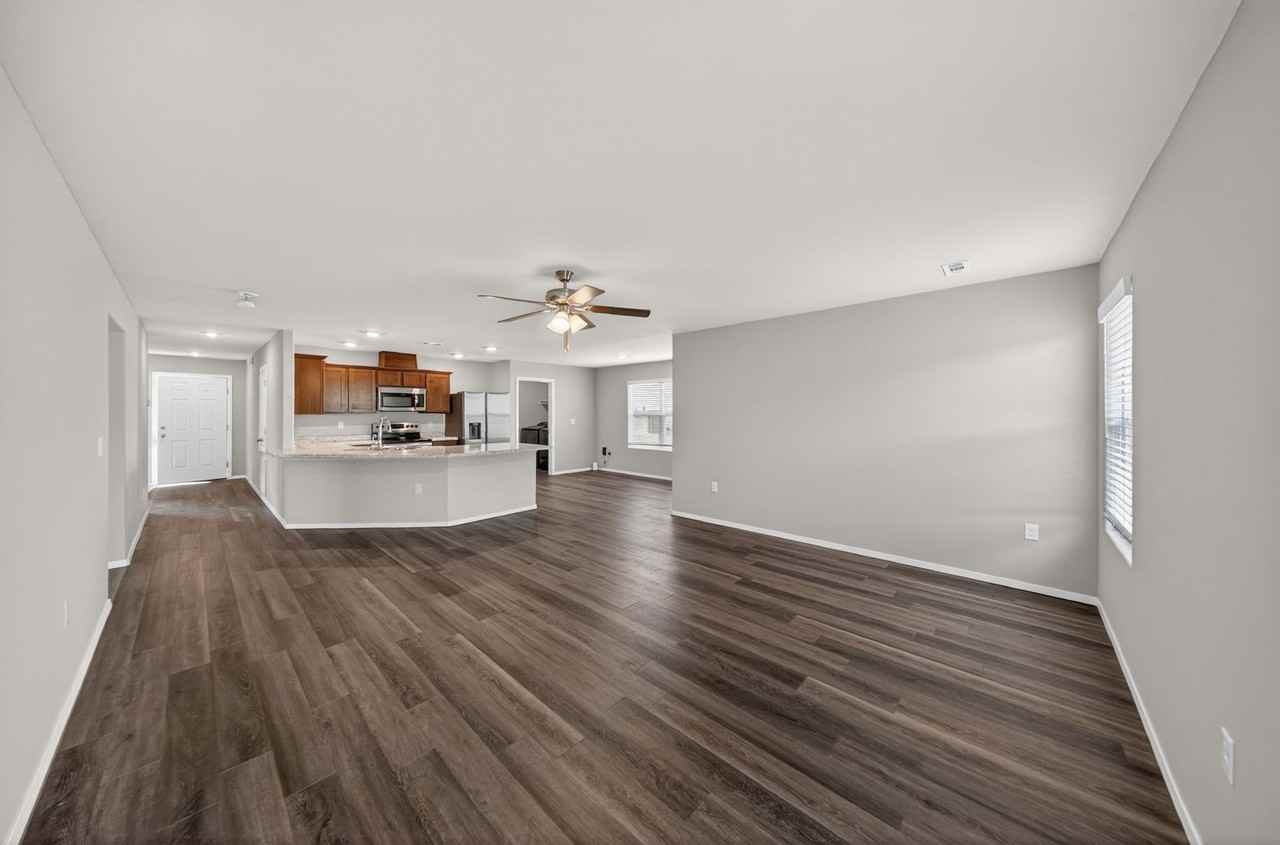 4404 Sw Sackett Ave - Photo 3 of 23