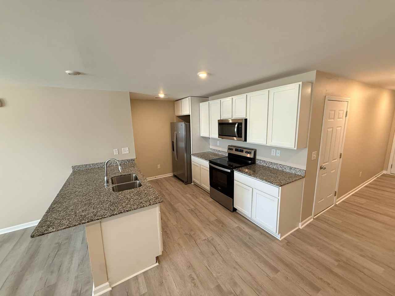 2256 Cranberry Way - Photo 3 of 12