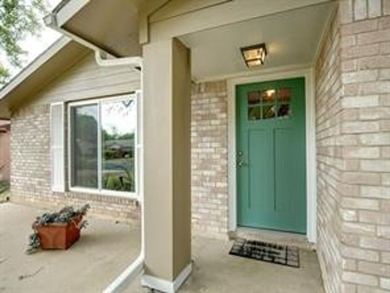 11108 Applewood Dr - Photo 3 of 18