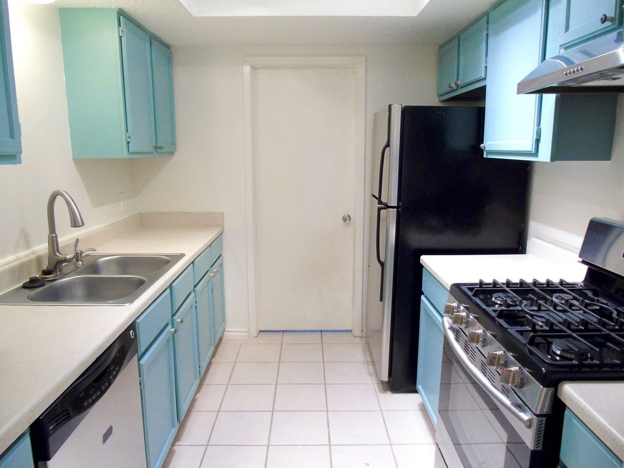 11108 Applewood Dr - Photo 7 of 18