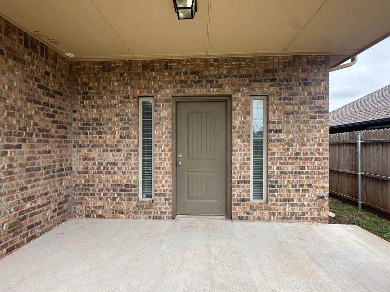 8017 Nw 160th Ter - Photo 4 of 28