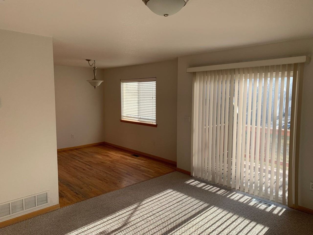 991 Winona Cir - Photo 3 of 13