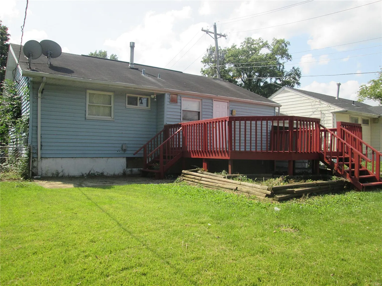 227 Shepley Dr - Photo 5 of 16