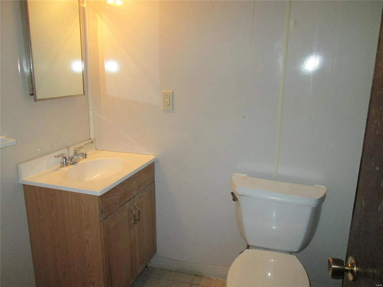 227 Shepley Dr - Photo 6 of 16