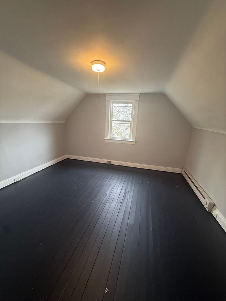 15718 Holmes - Photo 6 of 12