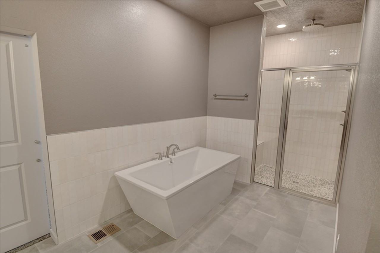 4352 Wymont Cir Ne - Photo 6 of 17