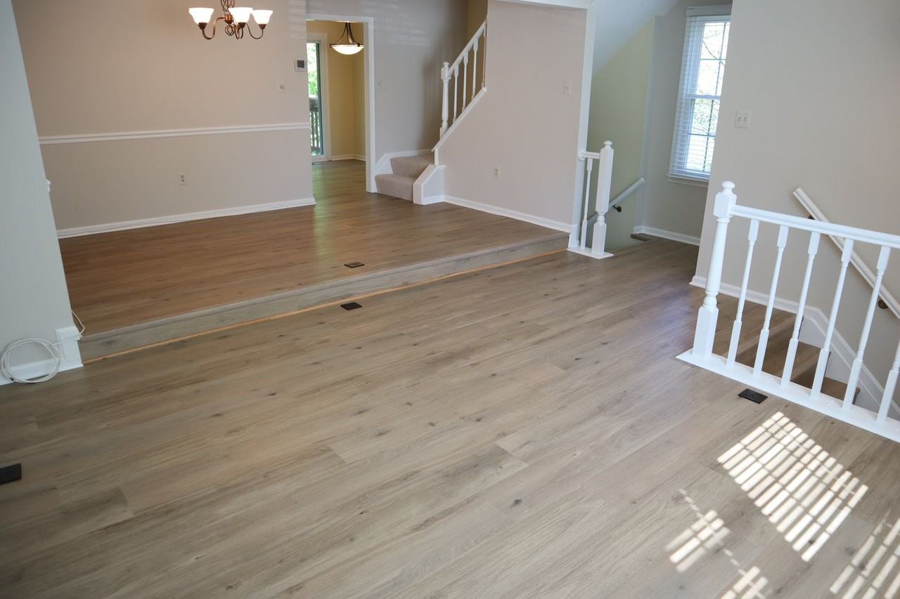 10848 Douglas Ave - Photo 4 of 34