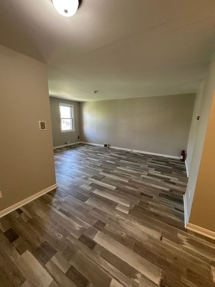 356 Beverly Blvd - Photo 5 of 10