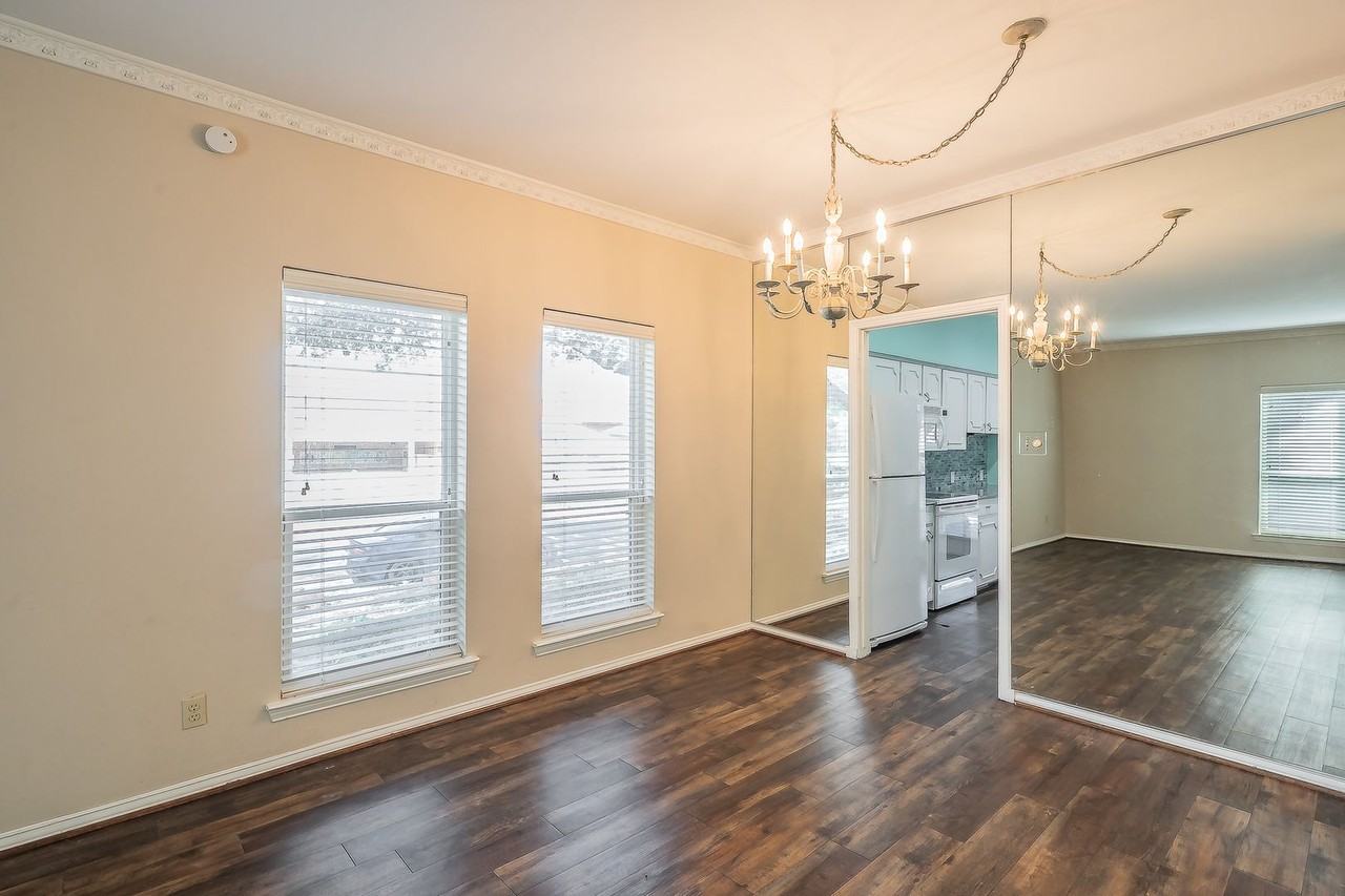 4312 Bellaire Dr S #127 - Photo 7 of 23