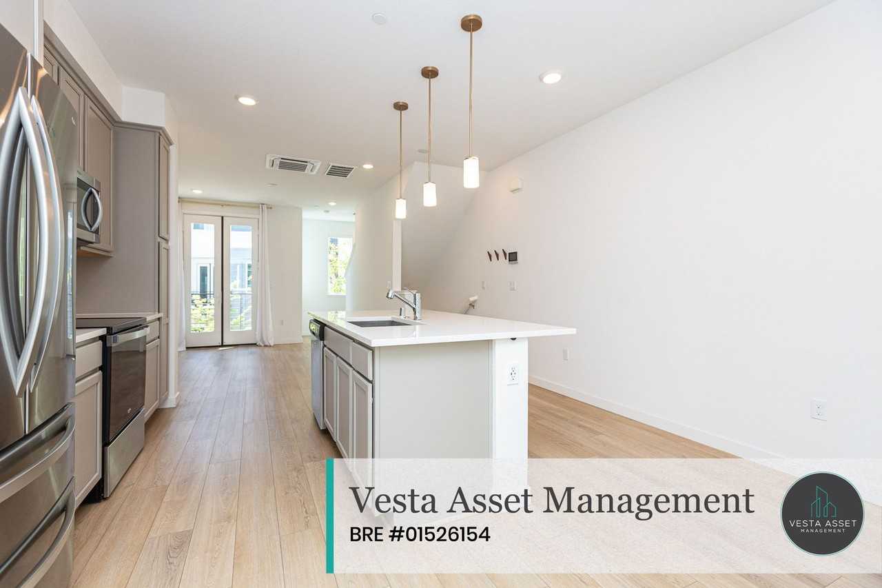 2831 Tradewind Ct - Photo 7 of 22