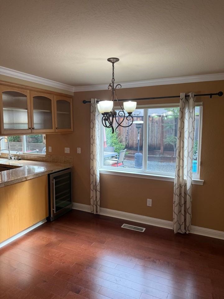 7 El Portal Dr - Photo 5 of 29