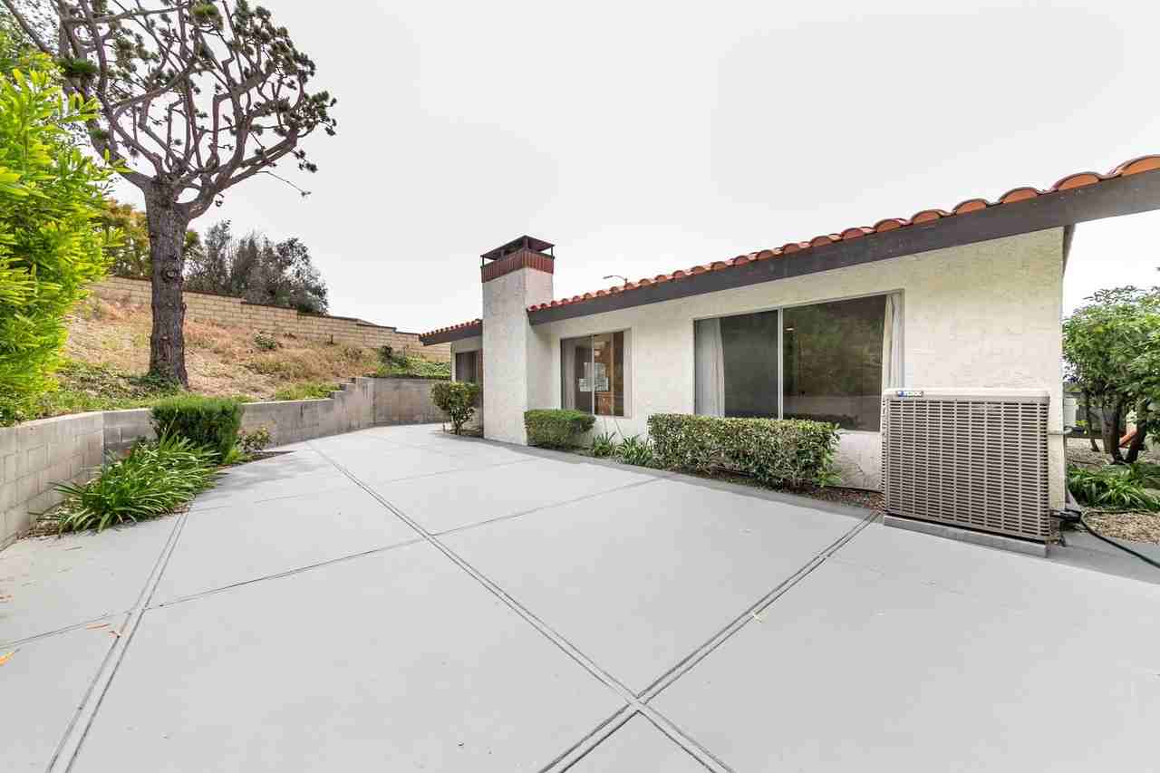 29220 Posey Way - Photo 3 of 17