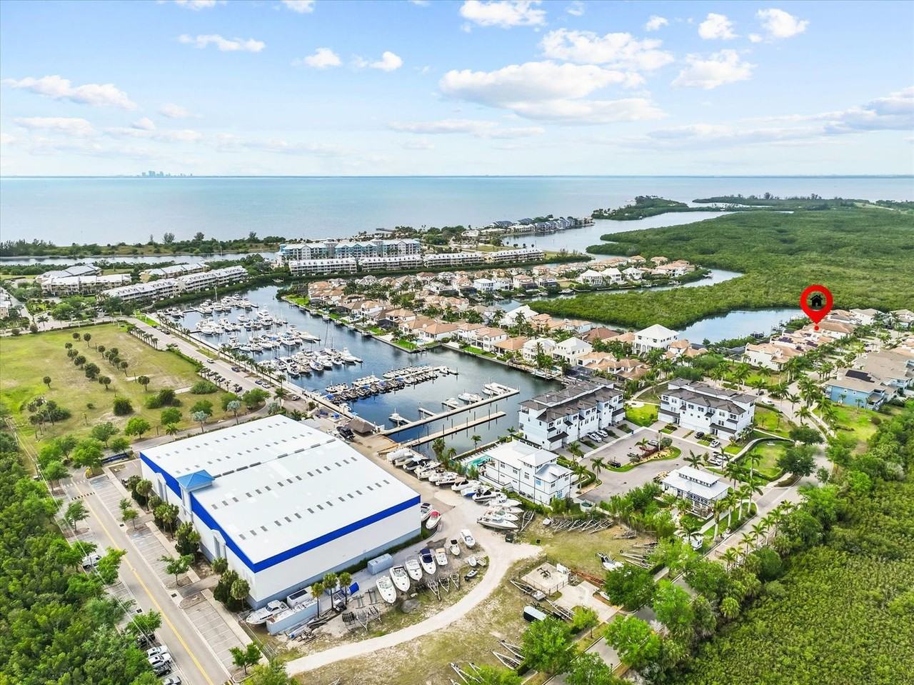 916 Seagrape Dr - Photo 7 of 50