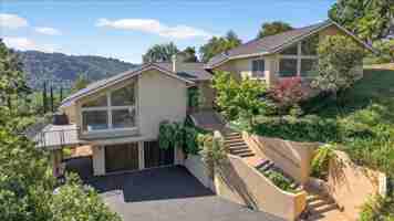 featured image of 125 Wood Rd