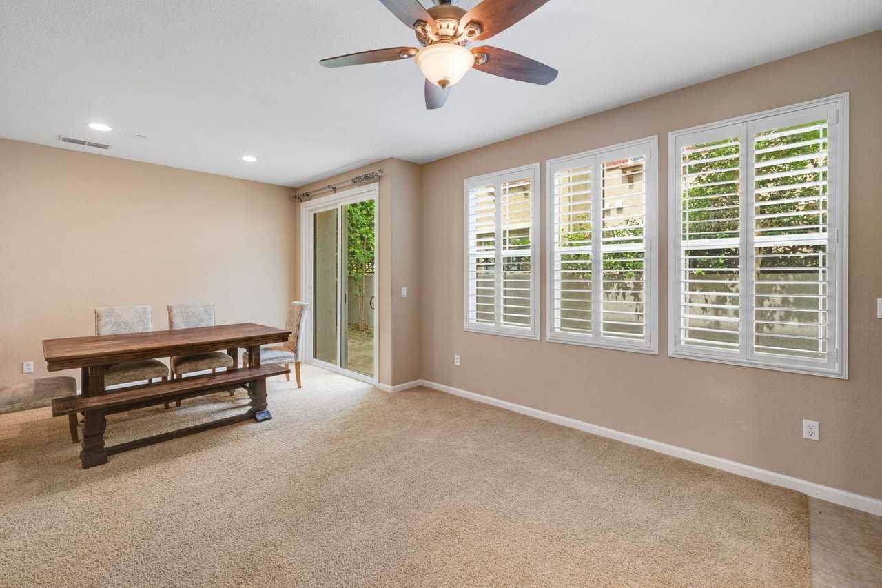 205 Monet Ln - Photo 6 of 40