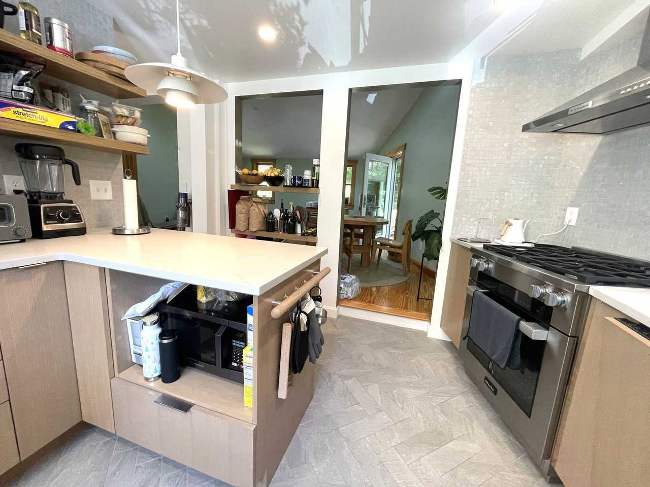 44 River St - Photo 4 of 28