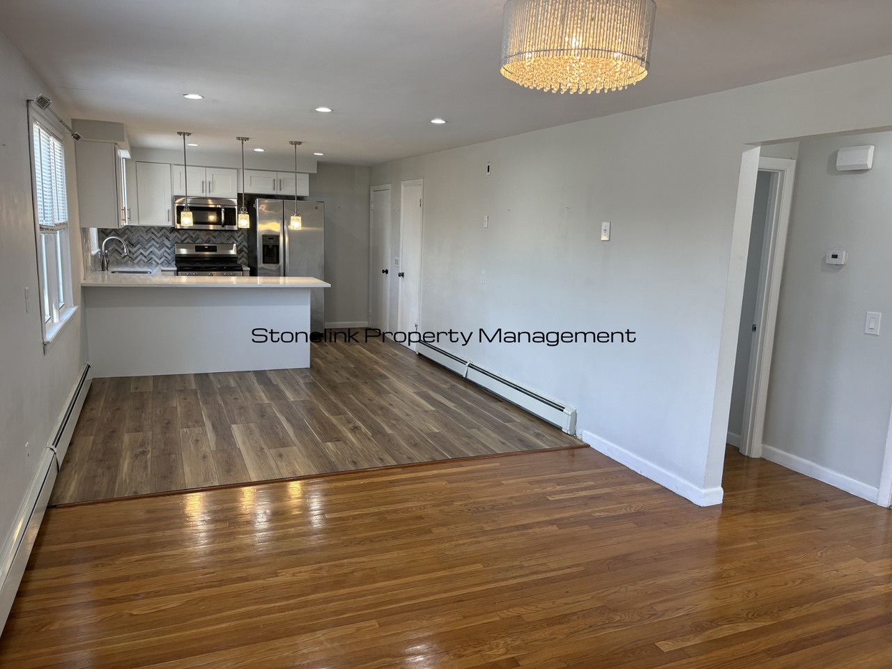 321 Budlong Rd - Photo 7 of 16