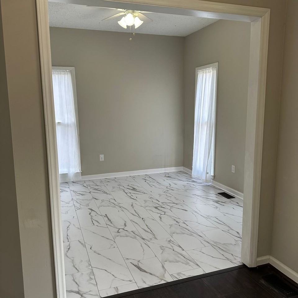 509 Westminster Dr - Photo 4 of 28