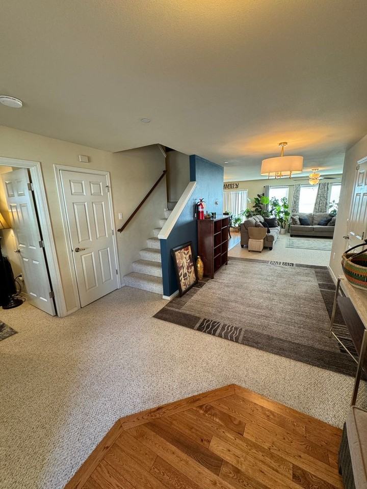 1175 Swan Loop - Photo 2 of 33