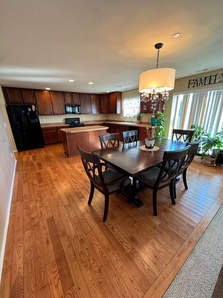 1175 Swan Loop - Photo 5 of 33