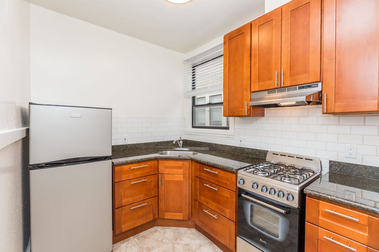 Vue De Lac Apartments - Photo 2 of 50