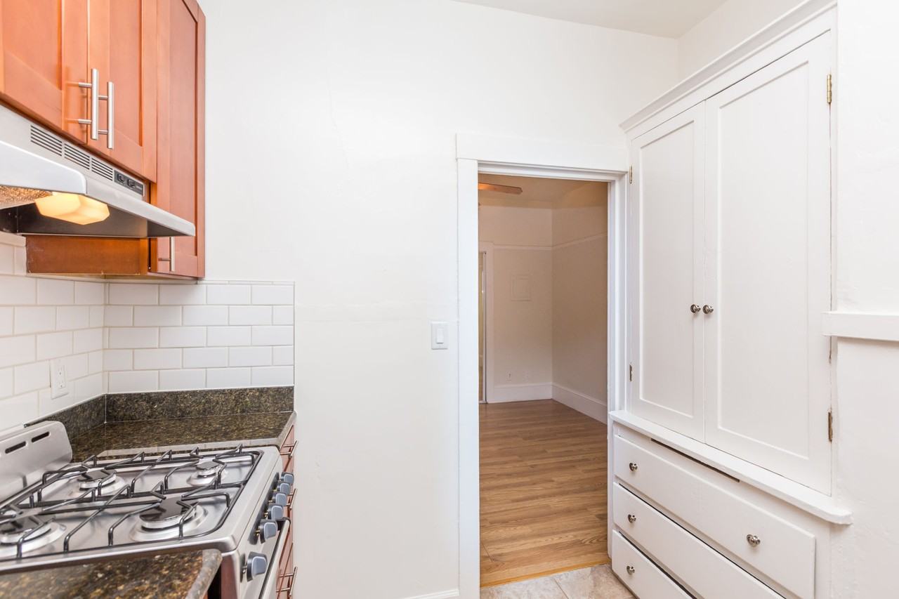 Vue De Lac Apartments - Photo 3 of 50