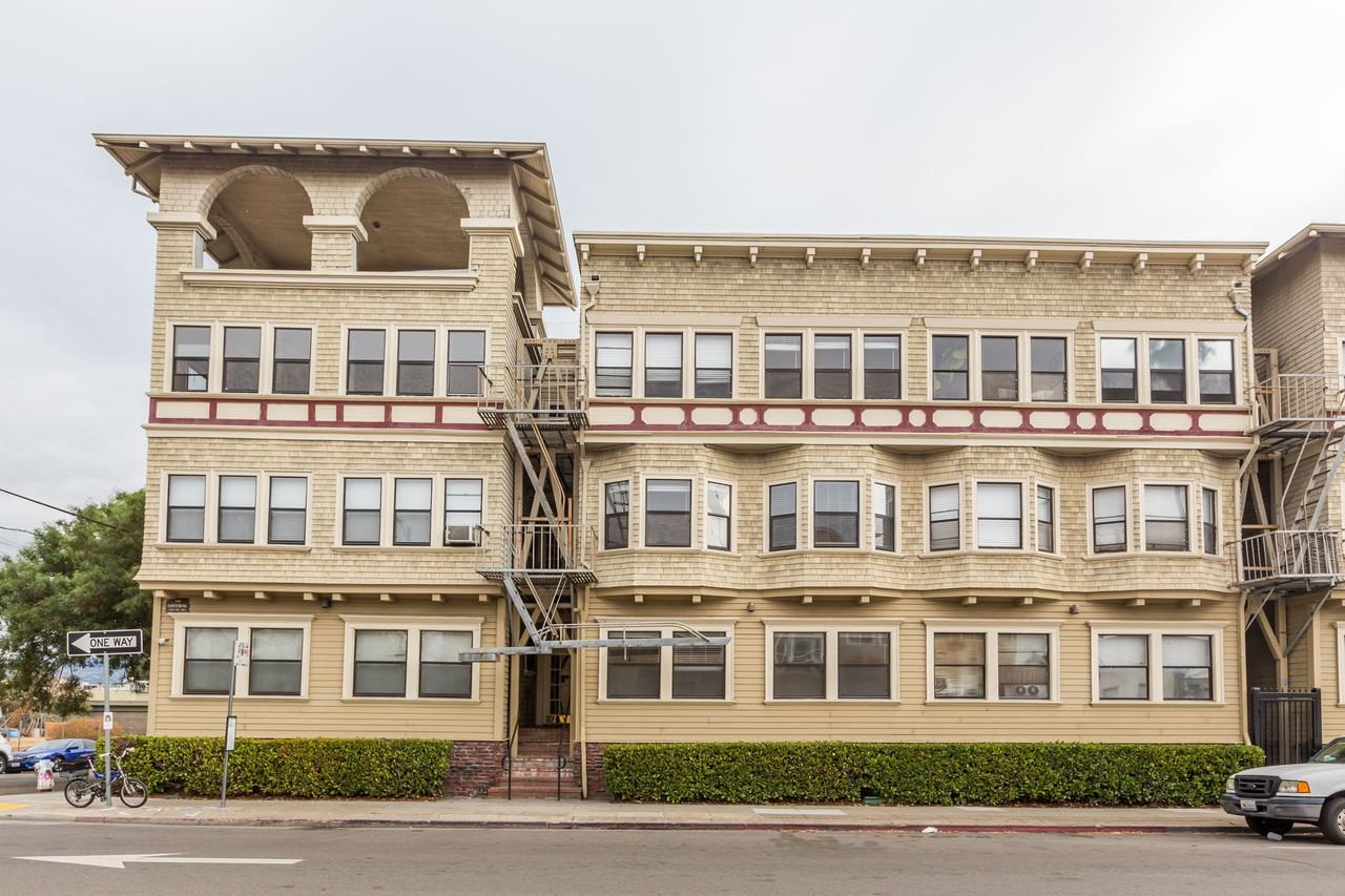 Vue De Lac Apartments - Photo 7 of 50